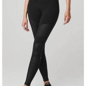 ALO YOGA high-waisted Moto leggings